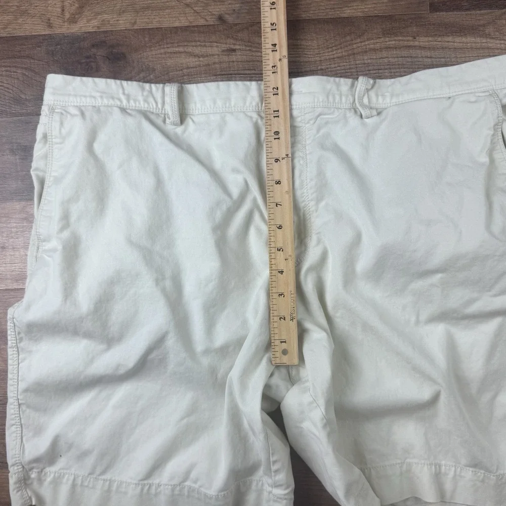 Tommy Bahama Shorts Tan 9